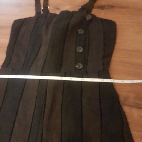 Linen Jumpsuit.  Size Sm/Med. - Picture 6 of 10